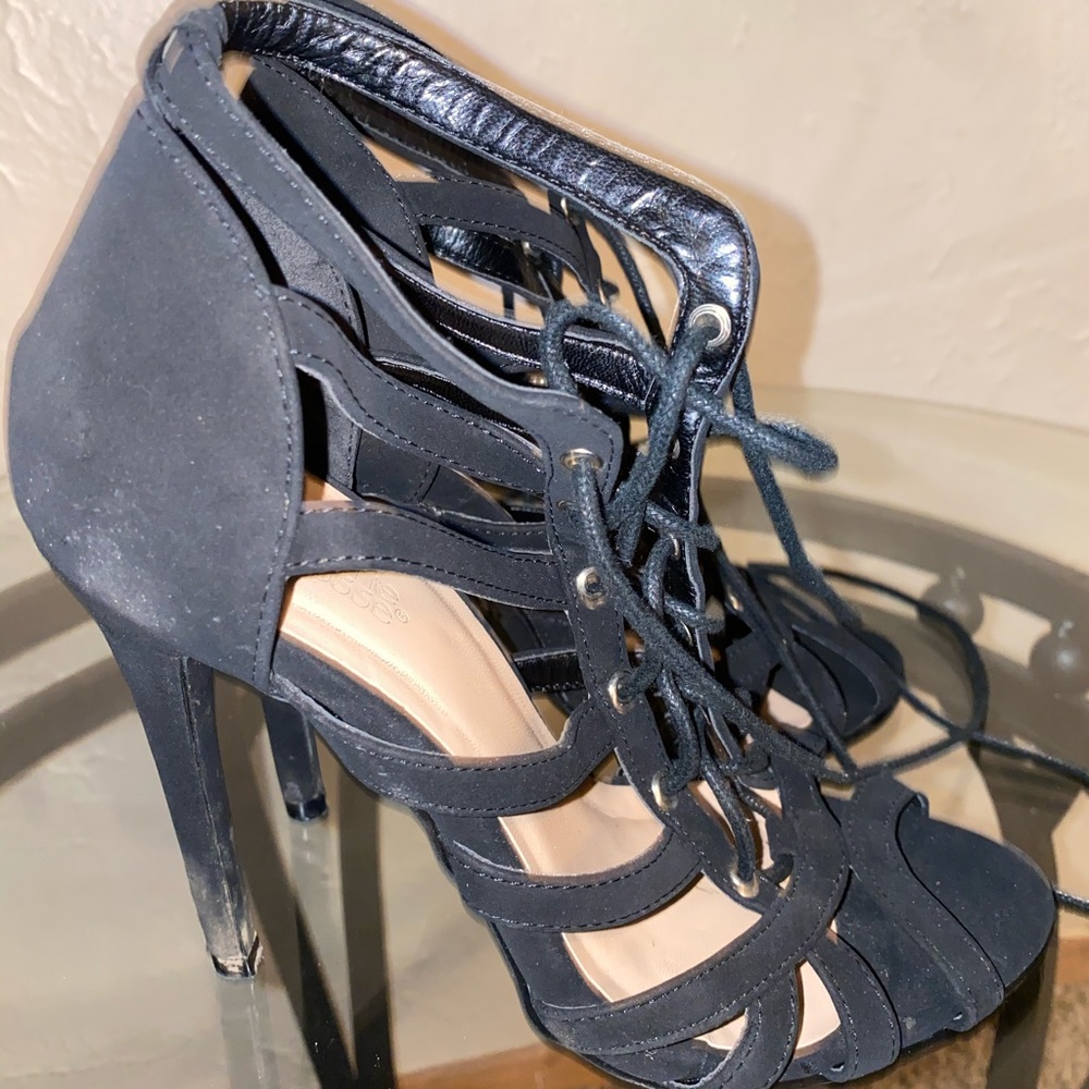 Heels babe 🌸❤️👠 - Picture 2 of 3